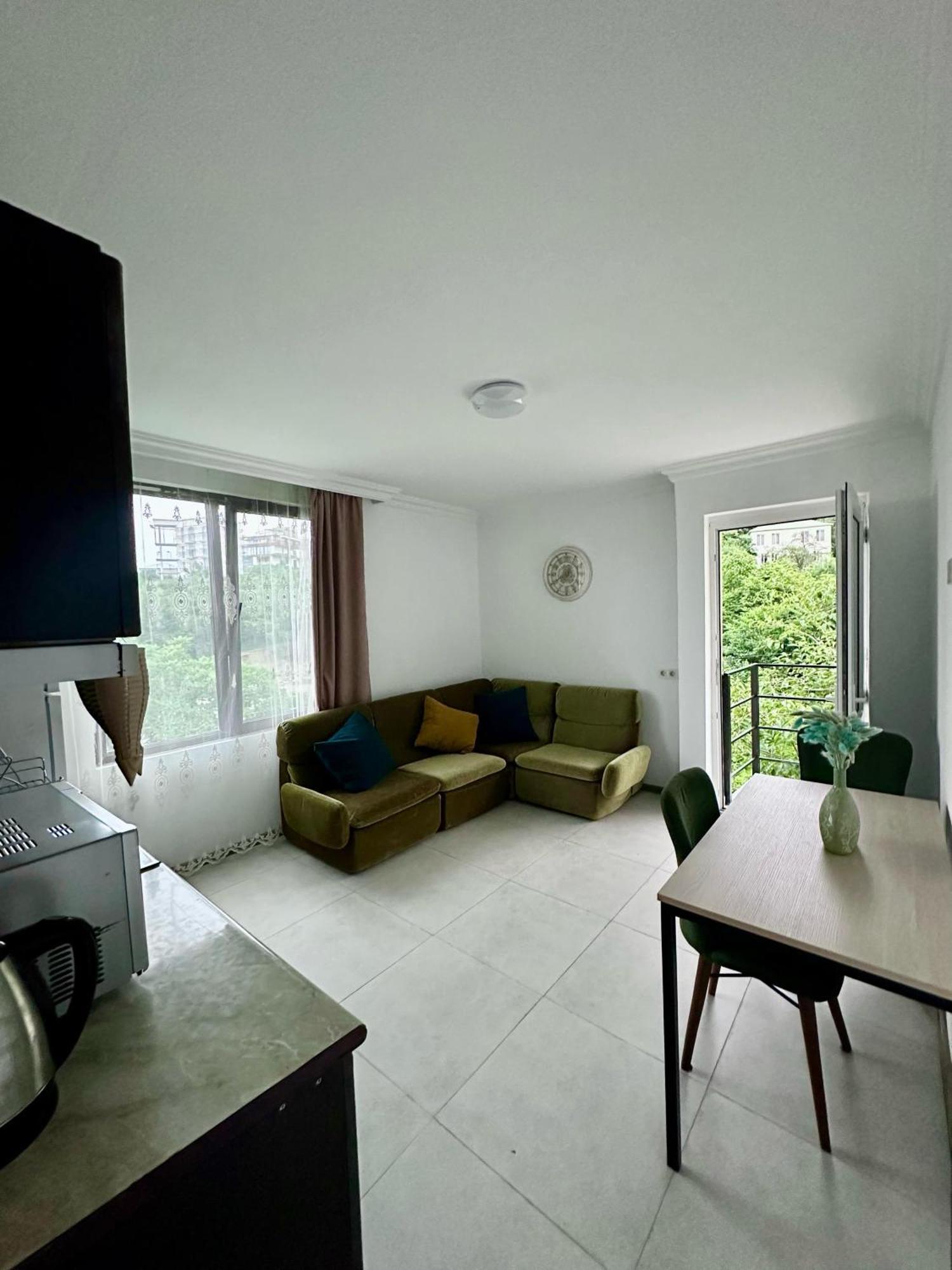 Nita House Hotel Batumi Eksteriør billede